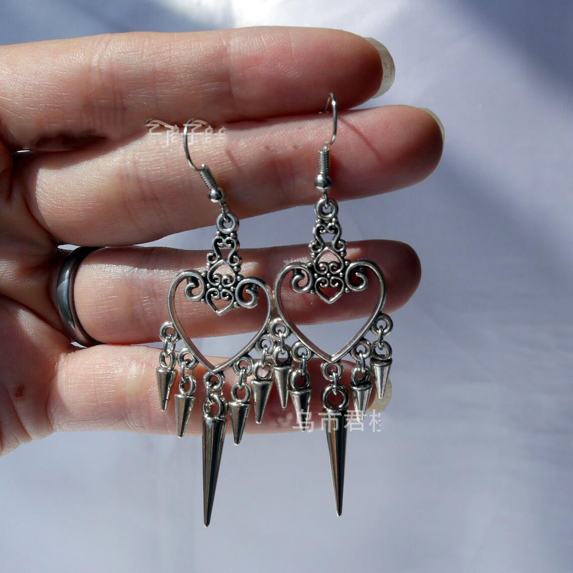 Punk Rivet Earrings For Women  - Women'S Victorian Accessories recension och pris