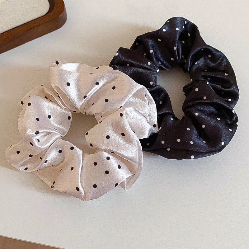 1/2 Pcs Black White Dot Hair S - Scrunchie Satin Set recension och pris